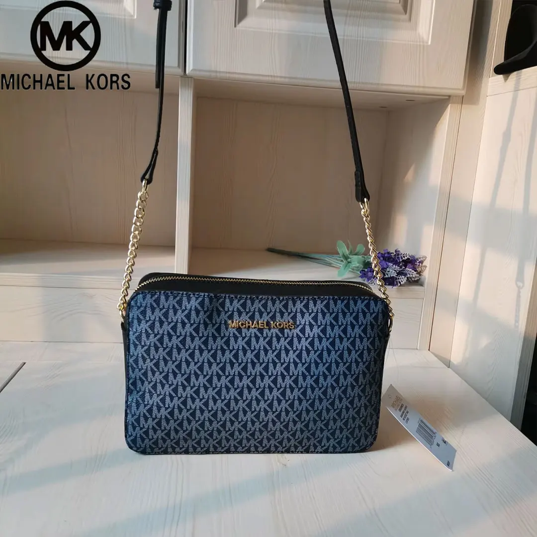 Brand New Michael Kors Jet Set Shoulder and Crossbody Camera Bag, a Stylish Travel Bag Designed for Women