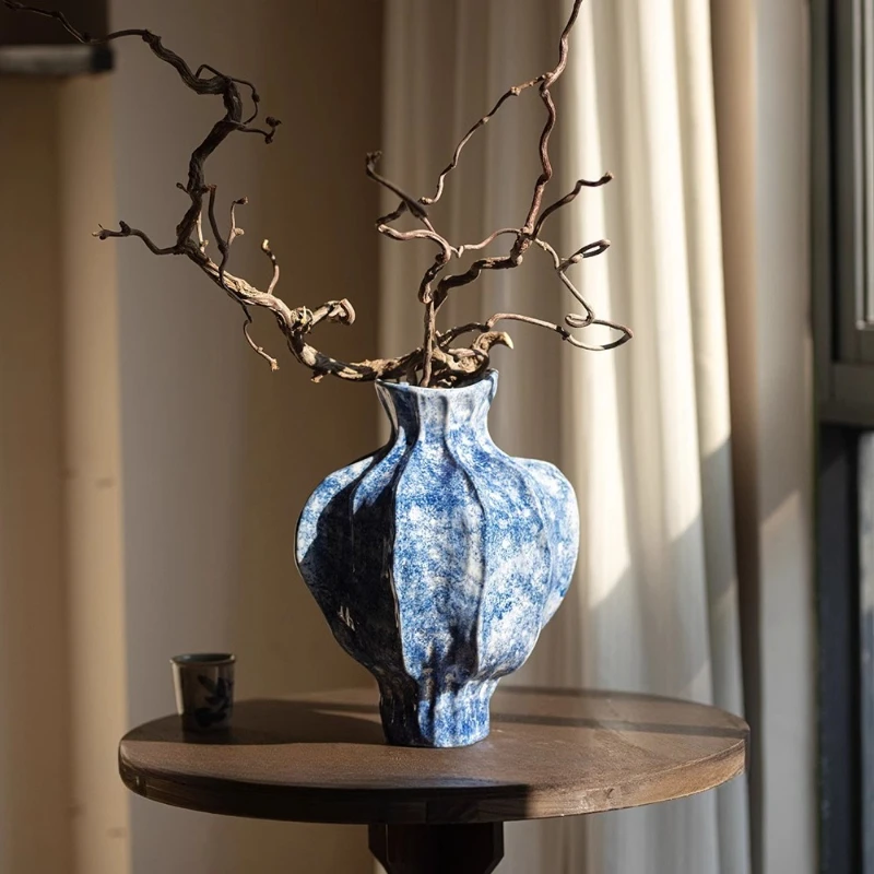 Rustic Chic Jingdezhen Ceramic Vase  Vintage Style Flower Vase for Floral Arrangements Home Decor for Entryway & Living Room