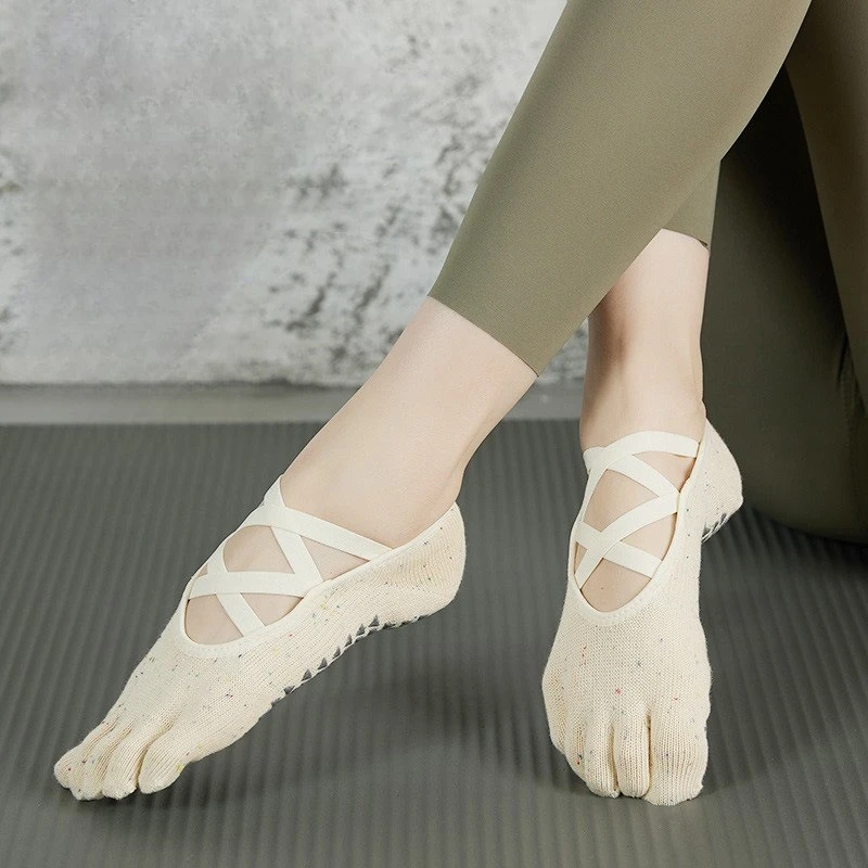 

Lace-Up Sports Socks Women Breathable Cotton Five-Toe Professional Non-Slip Yoga Socks for Pilates Workout & Fitness