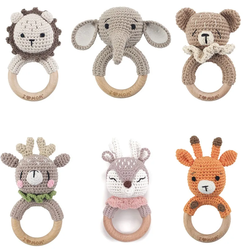 Baby Rasseln DIY Häkeln Cartoon Löwe Fuchs Puppe Hand Glocke Geschnitzte Holz Ring Zahnen Spielzeug Neugeborenen Molaren Beißring Pädagogisches Spielzeug