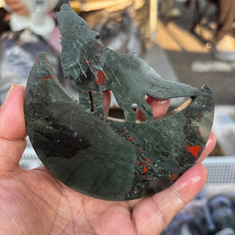 1PCS Natural Dragon Blood Stone Wolf Carving Polished Reiki Healing Crystal Feng Shui Energy Room Decor Gift for Home