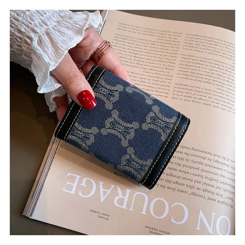 Exquisite Large Capacity Ultra-Thin Multi-Card Fashion Card Case Compact Practical Design Holds a Variety of Cards