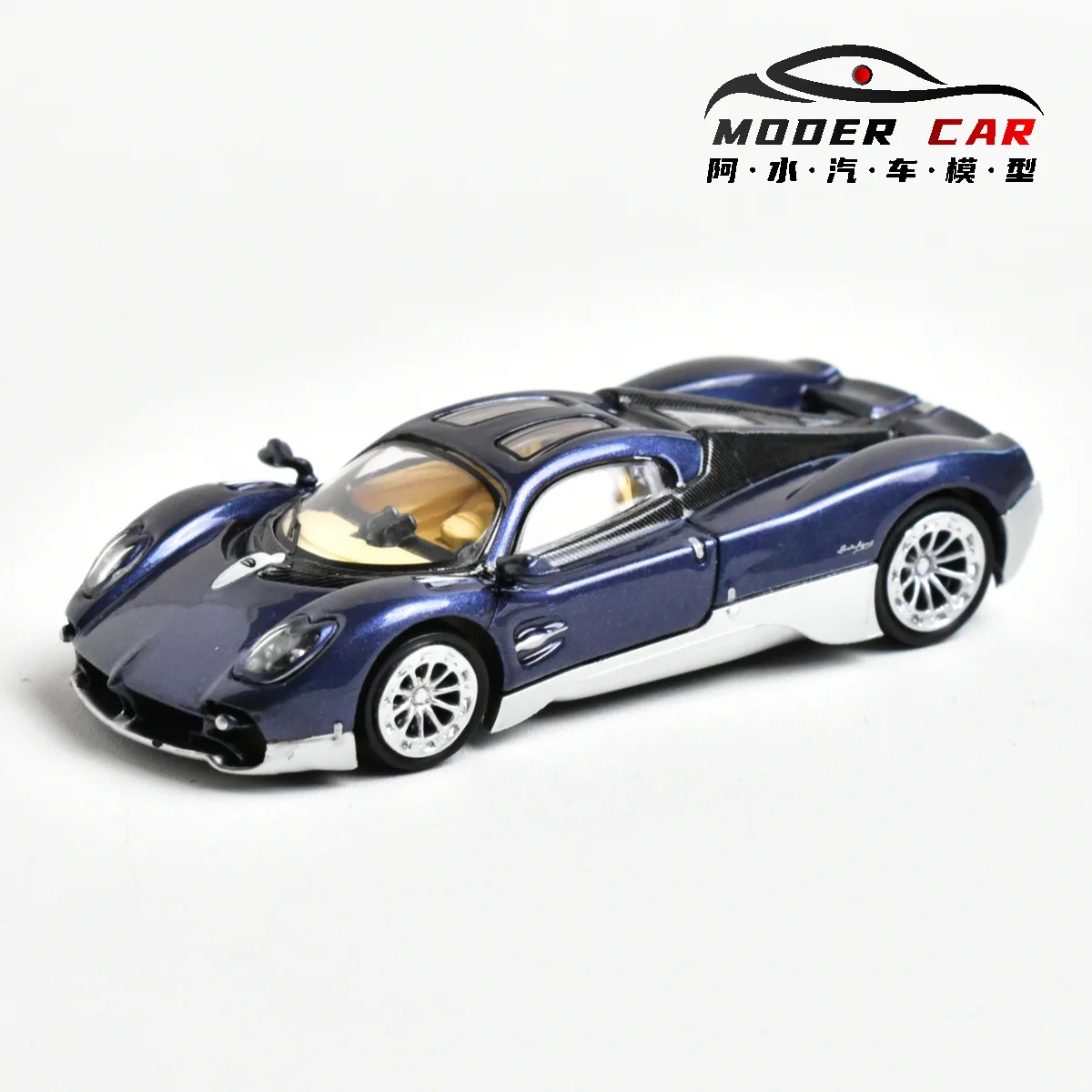 ModernDream+CCA 1:64 Utopia Modellino di auto