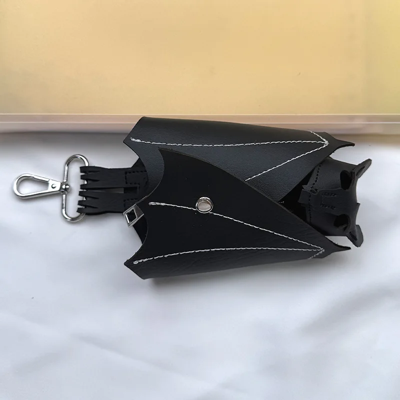 Halloween-Fledermaus-Schlüsselanhänger, Münzgeldbörse, niedliche Mini-Geldbörse aus PU-Leder, Gothic-Anhänger, Geschenk für Frauen und Mädchen – Detail 4