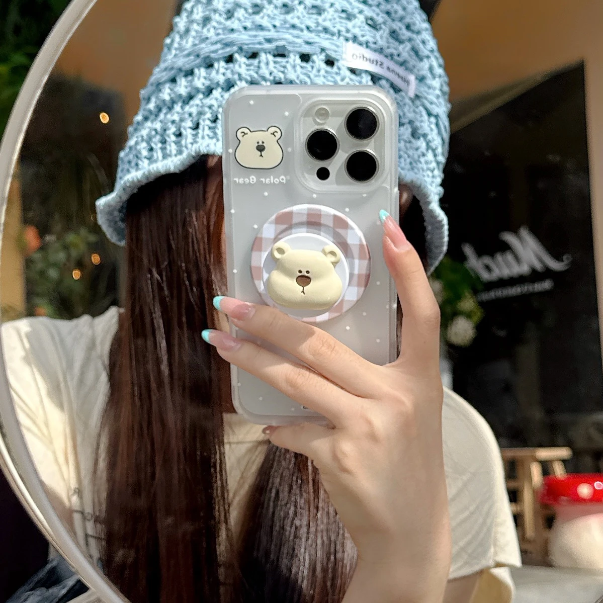 

Grid Polar Bear 3D Stereoscopic Magnetic Phone Case with Silicone Gel Bracket Anti-Drop for iPhone 13/14/15/16 pro Max