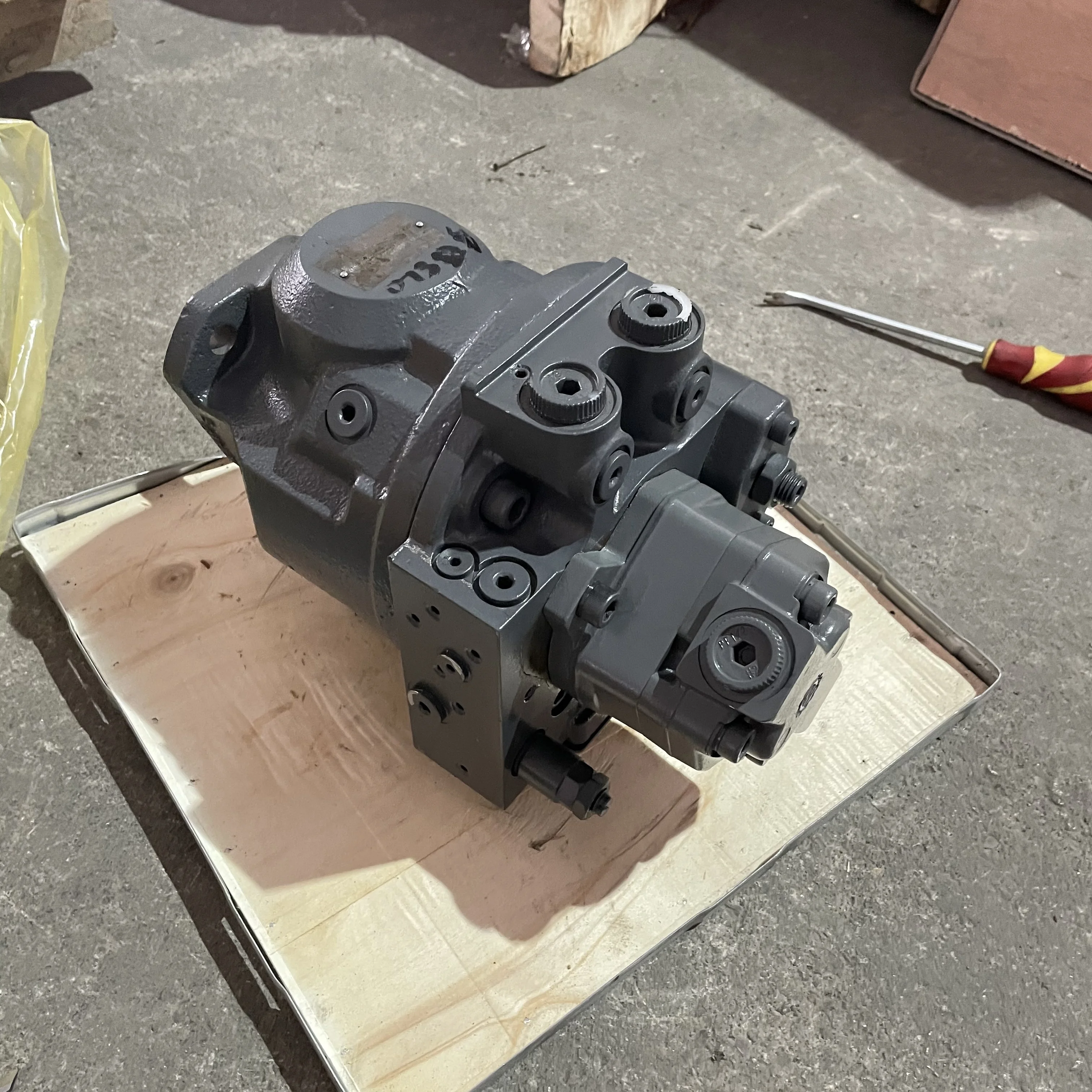 

Excavator CX50 Main Pump CX50 Hydraulic Pump PX10V00013F1 AP2D25LV1RS7-901-1