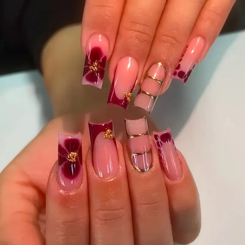 

24pcs Handmade Burgundy Floral Press-On Square Nails Golden Stripe Manicure Gift with Jelly Glue & File for Party/Everyday Wear*