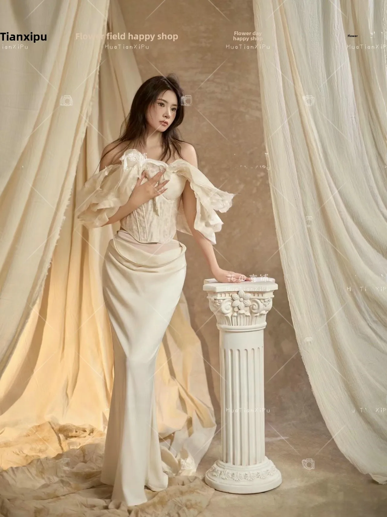 

Fashionable Retro Atmosphere Goddess Oil Painting Style Photography Performance Costume Women's Traditional Clothing Stage Co...