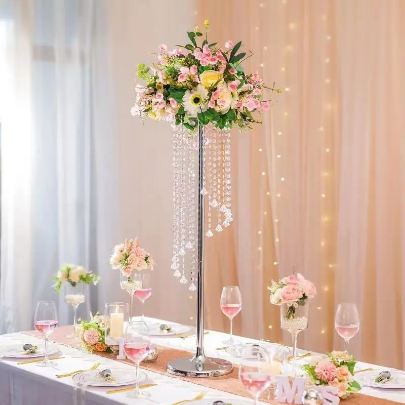 Goldene Vase als Hochzeitstisch-Mittelstück, Outdoor-Heimdekoration, Eleganter Blumenständer für besondere Anlässe – Detail 13