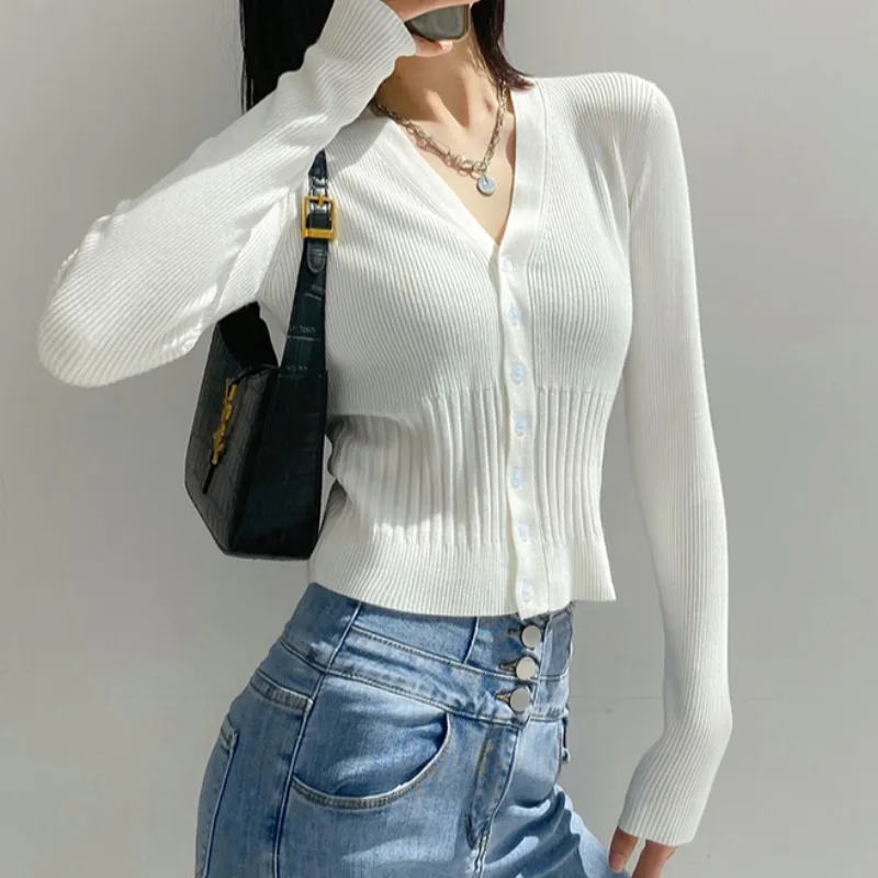 French Retro V-neck Knitted Cardigan Women's Stretch Single Breasted Sweater High Waisted Short Top with Exposed Navel