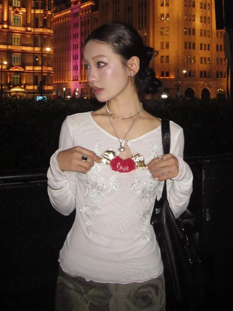 Yedinas ملابس الشارع الشهير ملابس علوية شبكية ضيقة بأكمام طويلة تي شيرت جرافيك موضة كورية 2000s ملابس Y2k تي شيرت نسائي ربيعي أنيق