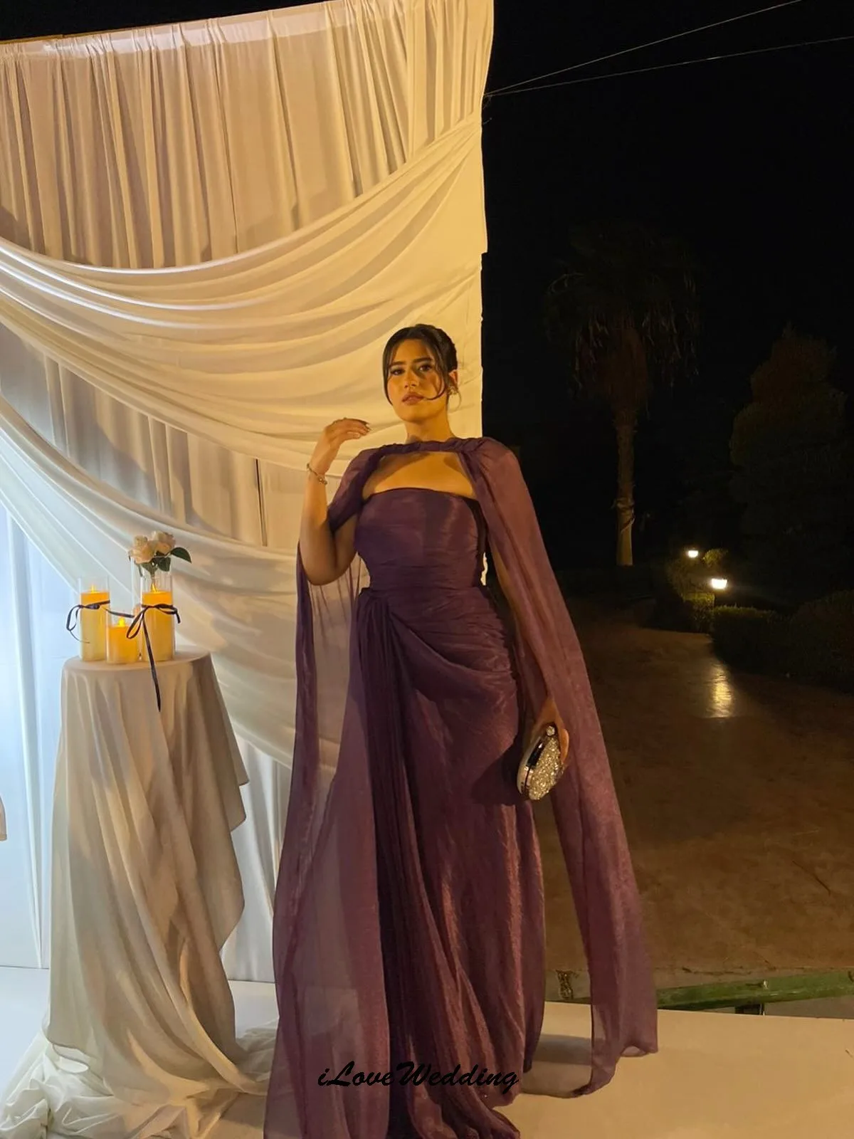 Abiti da ballo eleganti viola personalizzati 2025 Abito da cerimonia nuziale lucido per le donne Abiti formali pieghettati per gli ospiti Abiti da sera lunghi