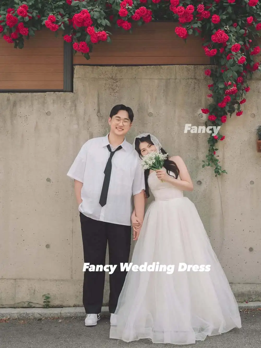 Fancy Prinses Strapless Korea Trouwjurk Een Lijn Zachte Tule Bruidsjurk Mouwloos Vloerlengte Terug Corset Aangepast