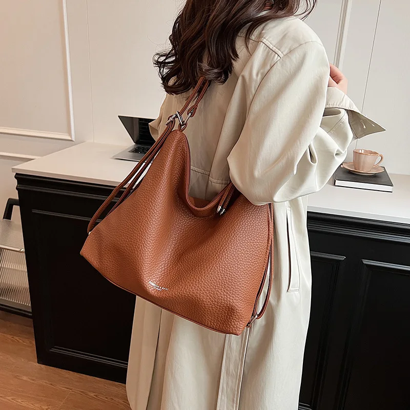

Commuter women's bag large capacity underarm bag fashionable tote bag soft leather shoulder bag multifunctional one bag retro