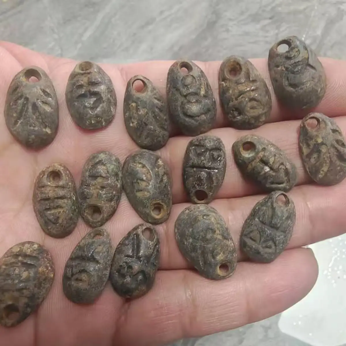 

Pre Ancient Warriro States Period Copper Coin for Collection Rare Ghost Face Feng Shui Money Antique Home Decor Gifts Coin