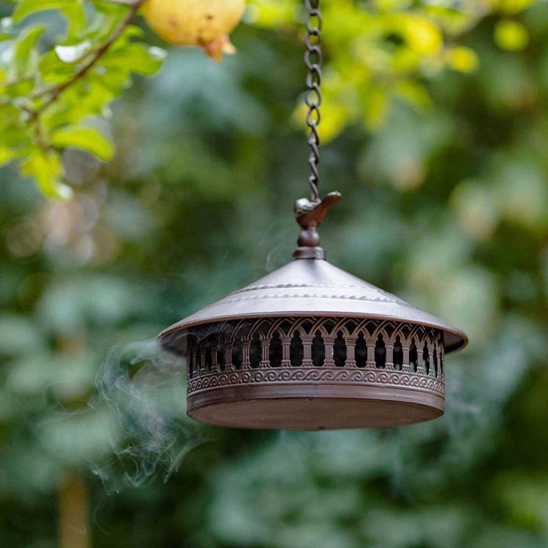 

Outdoor Wrought Iron Mosquito Incense Burner | Windproof Hanging for Garden Camping, Repellent Tray with Patio Decor