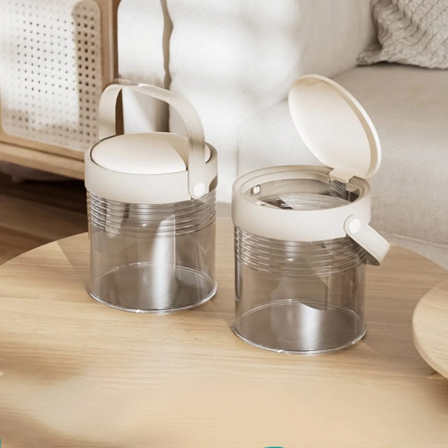 

Modern Mini Plastic Trash Can with Lid & Handle - Stylish Office Bedroom Living Room Garbage Bin