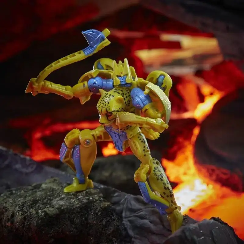 Hasbro Transformers War for Cybertron Kingdom Deluxe Maximal Cheetor Beast Wars Cheetah Robot Action Figure 3C New Boxed
