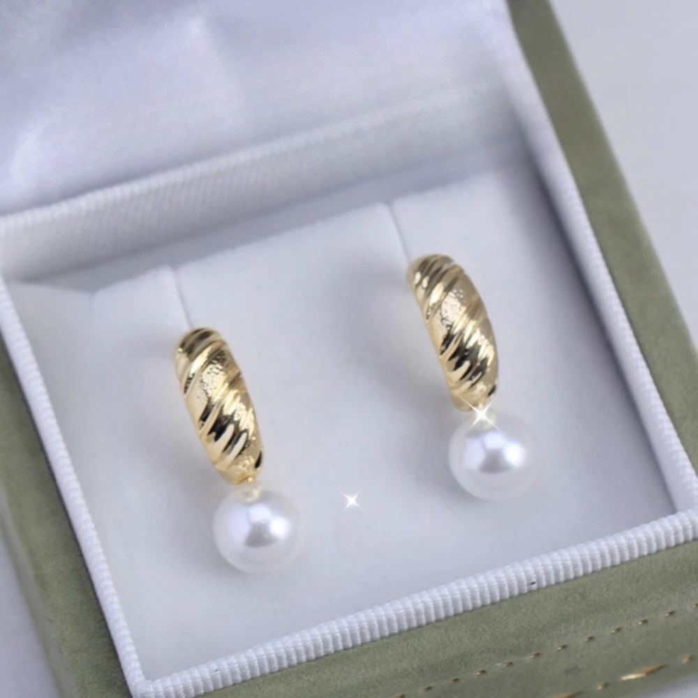 

10 шт., аксессуары из жемчуга «сделай сам», новые медные позолоченные плиссированные серьги с узором молотка, модные персонализированные серьги, пустой лоток, изысканный