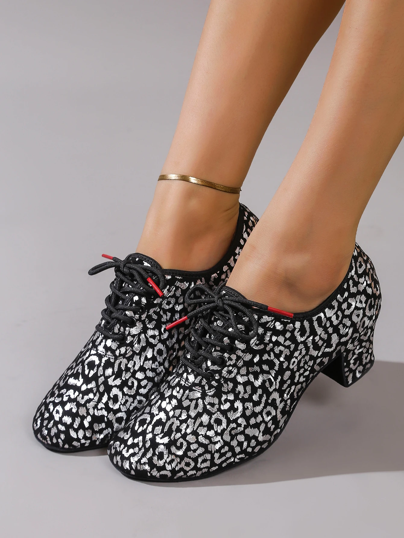 

Women's Dance Shoes Soft Sole Woman Breath Jazz Ballroom Dance Shoes Sneakers Ladies Girl's Modern Jazz Dancing Shoes
