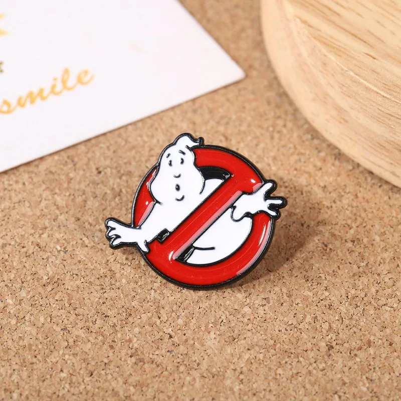 Crachás de metal dos desenhos animados ghostbusters, broches, mochilas de roupas e outros acessórios decorativos personalizados diy
