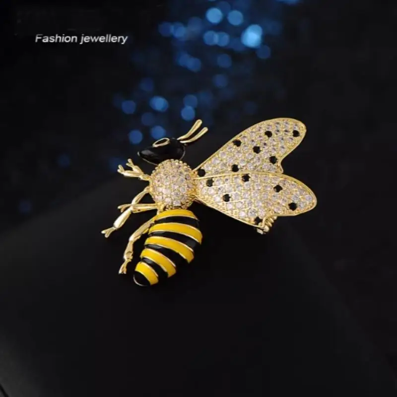 Fashion Creative Animal  Bee Brooches Women Clothing Coat Suit Jewelry Accessories Gifts