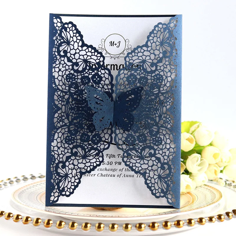 50szt Butterfly Hollow Laser Cut Wedding Invitation Card Covers Dostosowane Urodziny Zaręczyny Dekoracje Ślubne Materiały Imprezowe