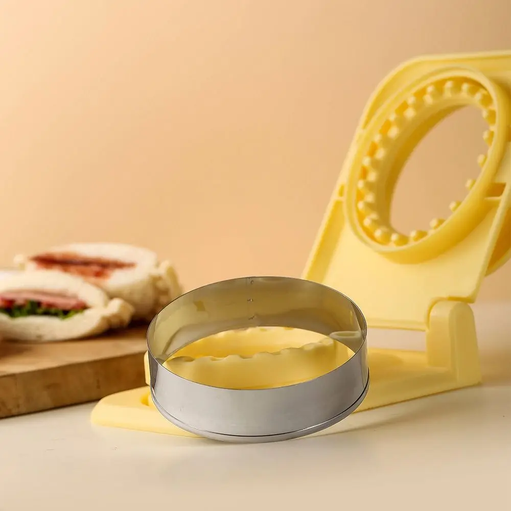 Stainless Steel Sandwich Cutter Round Shape Flip Design Sandwich Press Mold Leak-Proof Non-Stick Pocket Bread Mold Lunchbox
