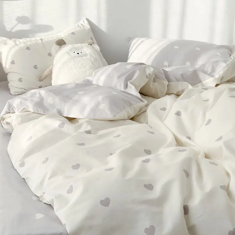 

Ins White Bedding Set Fashion Sweetheart Blue Duvet Cover Flat Sheet Pillowcase for Girls Boys Single Double Dorm Home Bed