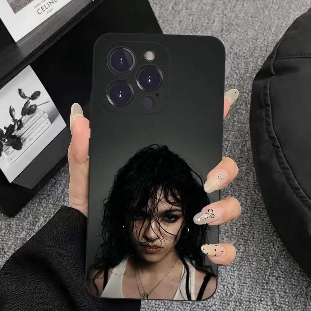 حافظة هاتف A-Ari A-Abdul Singer لهاتف iPhone 17,16,15,14,13,12,11,Plus,Pro Max,XS,X,XR,SE,Mini,8,7,غطاء أسود من السيليكون الناعم