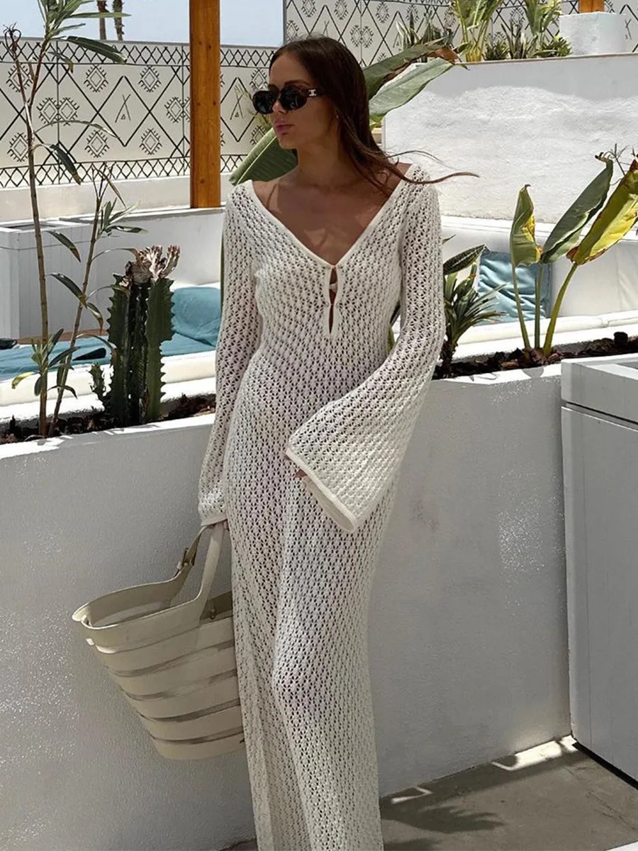 Sexy Women White manica lunga in maglia Bikin Fashion Cover up femminile See-Through profondo scollo a v Hollow-Out Beach maglieria Backless Dress