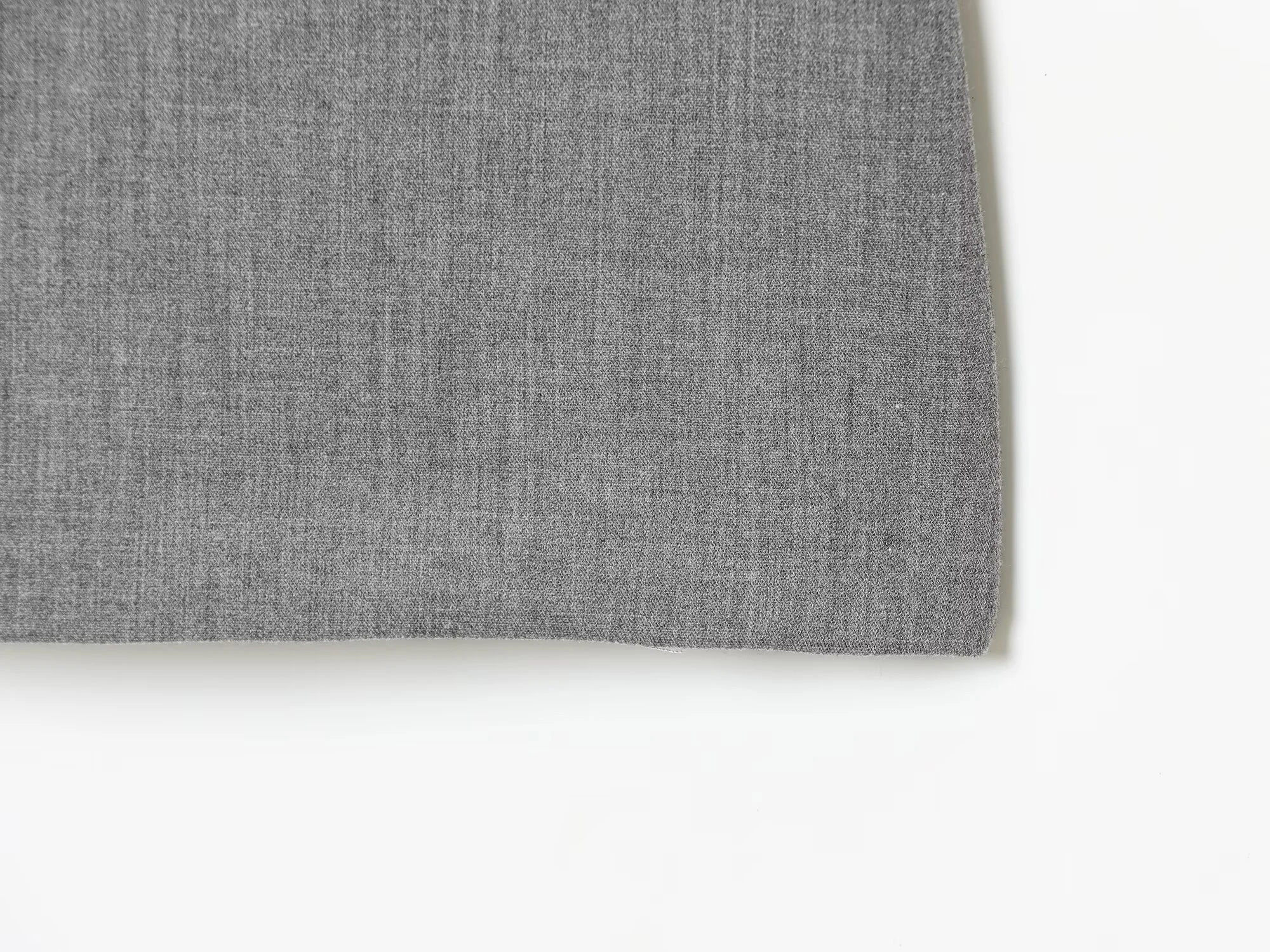 2025 خريف جديد الملابس النسائية مزاجه سليم صالح القوس الديكور الحرير الساتان الملمس فستان قصير #3