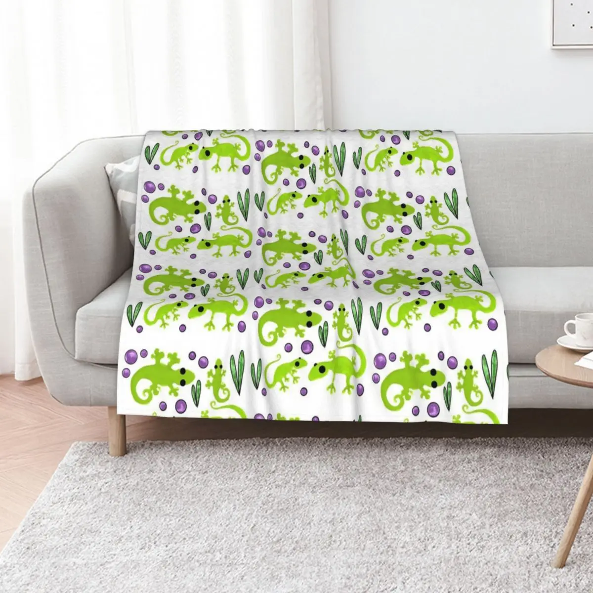 Watercolor Green Gecko Lizard Throw Blanket Multi-Purpose Plaid on the sofa funny gift warm winter Travel Luxury St Blankets