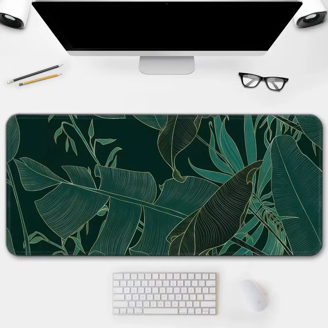 Green Leaf Desk Mat Extended Gaming Mouse Pad Large Desk Pad XXL Non-Slip Mousepad with Stitched Edge Office Pc Accessories