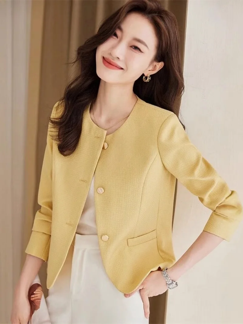 Giacca da abito stile corto alla moda per le donne Primavera e autunno 2025 Giacca casual slim con temperamento delle nuove donne W1744