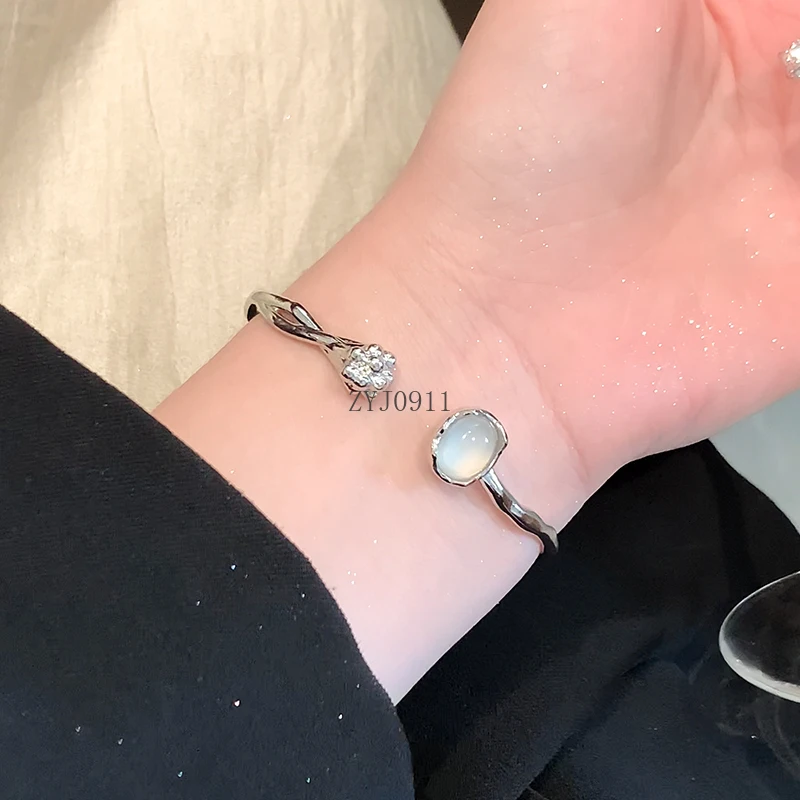 Silver Flower Moonstone Bracelet Girls' New Plain Ring Bracelet Light Luxury Niche Exquisite Bracelet Jewelry