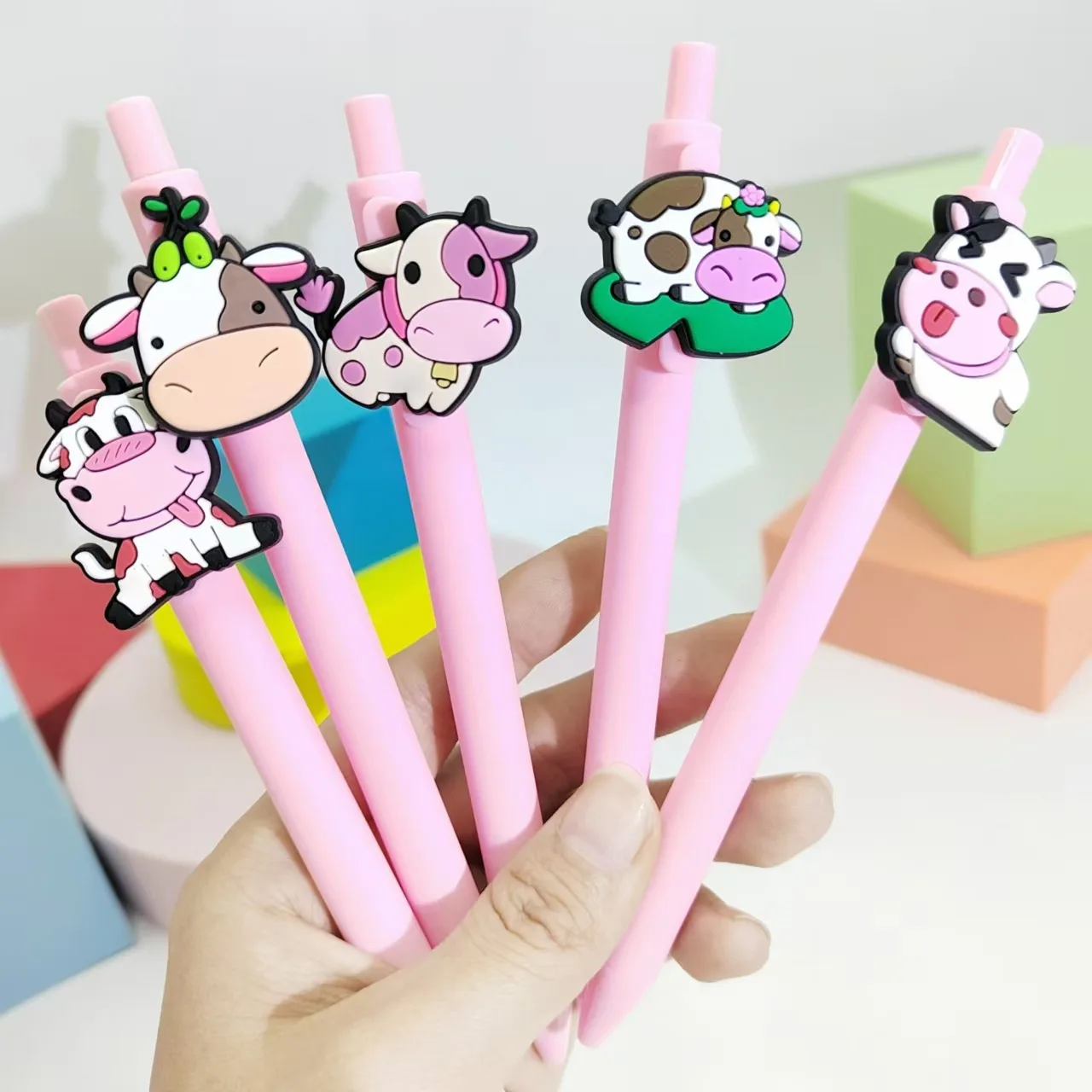 2025 Hot Selling Leuke Ranch Koe Styling Druk Pen Hoge Schoonheid Roze Stier Patch Balpen Briefpapier Nieuwjaar Cadeau