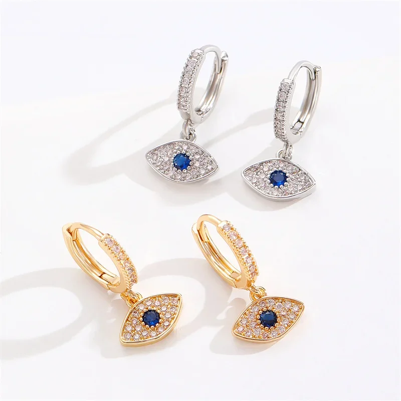 Mata Geometris Menawan Perak