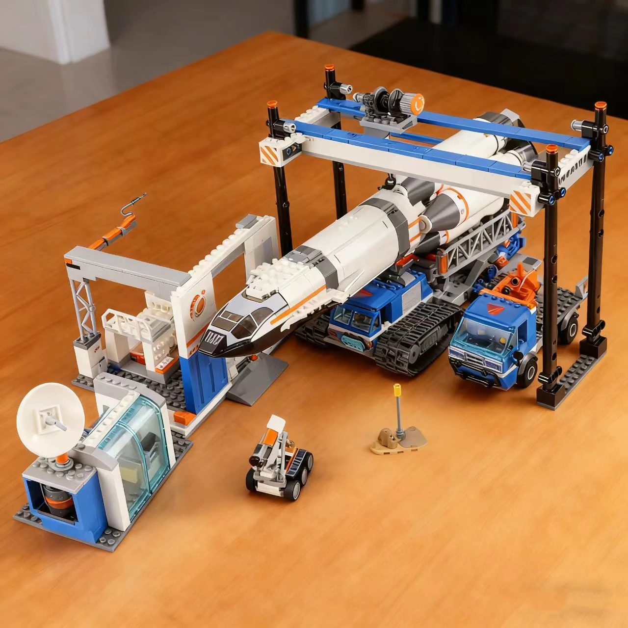 

Third Party Compatible MOC Sets City Series Building Blocks Rocket Loading NASA Transportation Center Children's Toys Gift