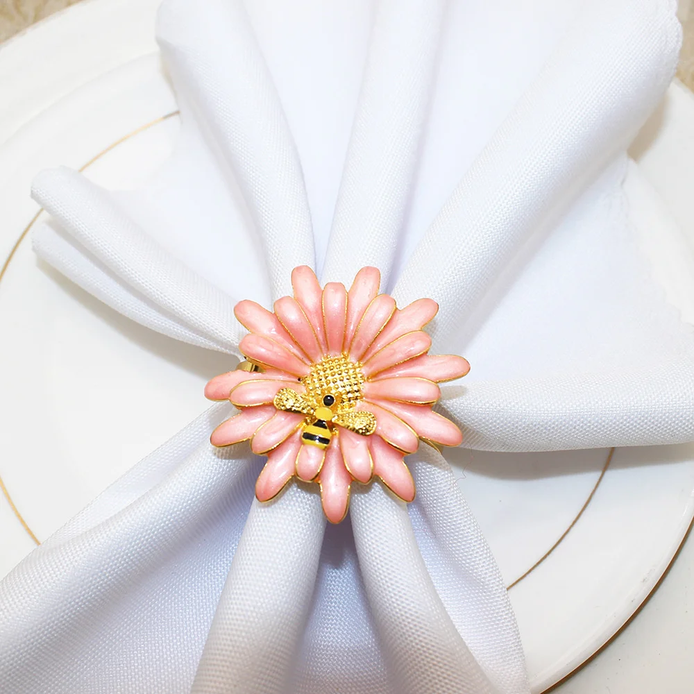 6Pcs Bee Flower Napkin Rings Modern Daisy Flower Napkin Holder for Fall Thankgiving Wedding Party Dining Table Decoration ERW02