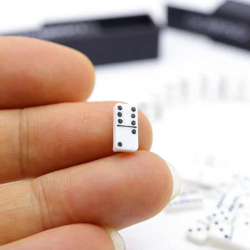 Hot Sale 1Set 1/12 Dollhouse Accessories Miniature Domino Model Building Learning Educational Toy Dot Dominoes Board Game