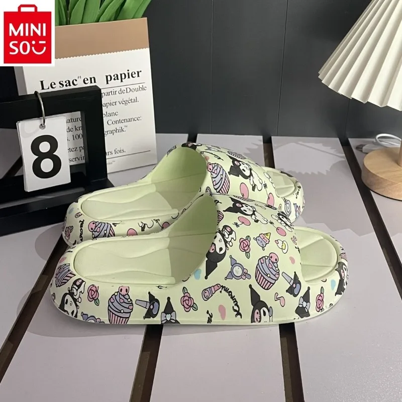 Miniso Zomer Schattige Cartoon Kuromi Zachte Zool Bovenkleding Dikke Zool Pantoffels, Anti Slip En Slijtvast Één Woord Slippers