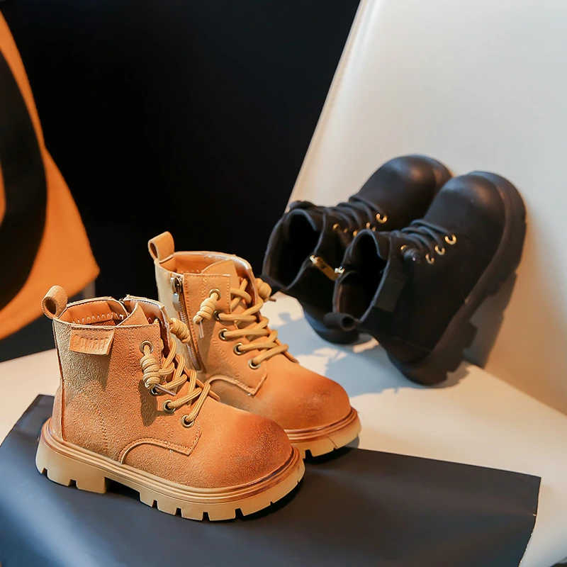 

2025 Autumn New Children Fashion Short Boots for Girls Boys British Style Soft Bottom Anti-slippery Versatile Chic Leather Shoes
