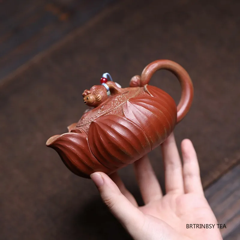 

Традиционный Исинский фиолетовый глиняный чайник ручной работы с рыбкой, чайник для домашнего чая, чайник для заварки чая, китайский чайный сервиз Zisha, 240 мл