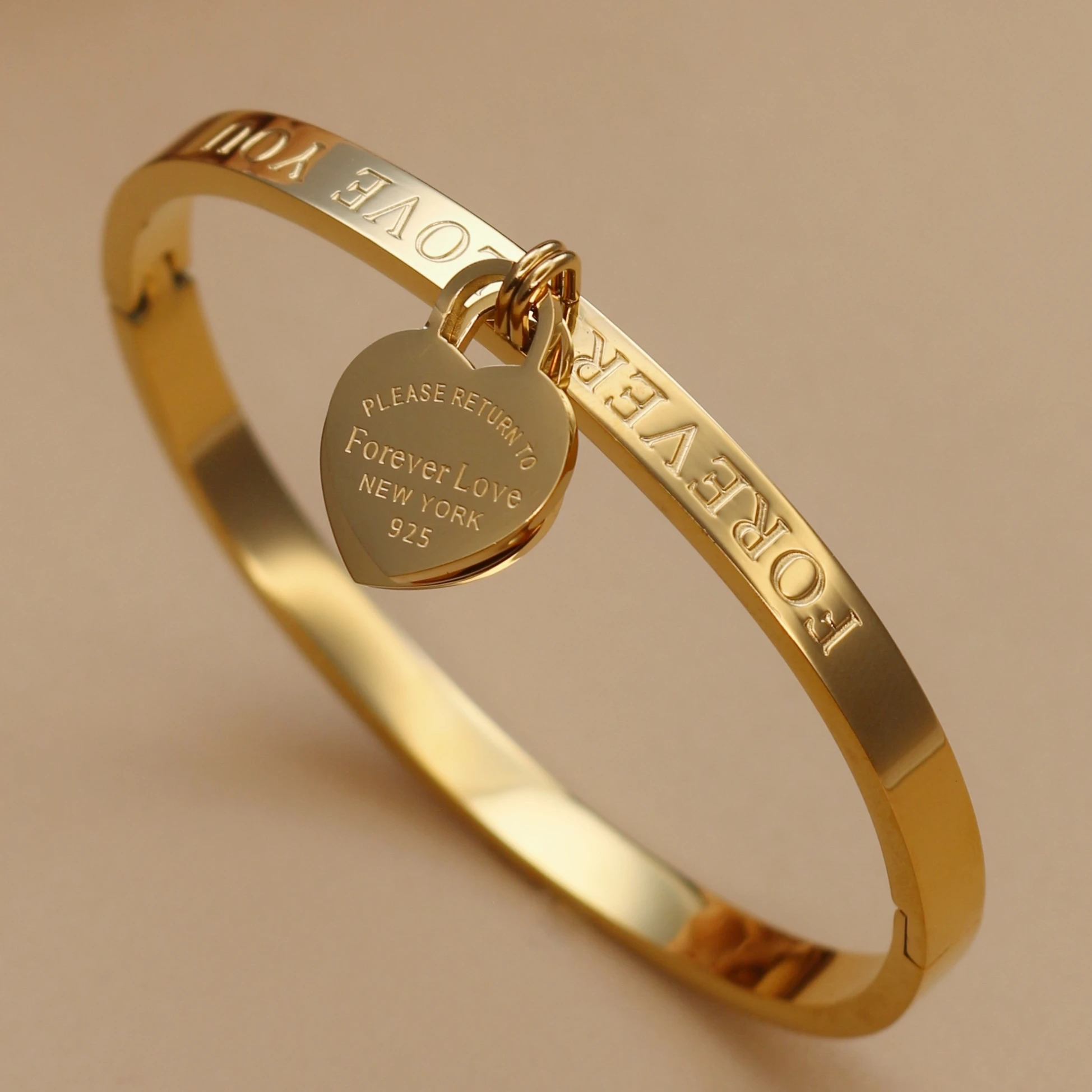 

XB999 Hot Classic Stainless Steel Gold Color Bracelets & Bangles Wholesale Jewelry Fine Double Peach Heart Love Bracelets Female