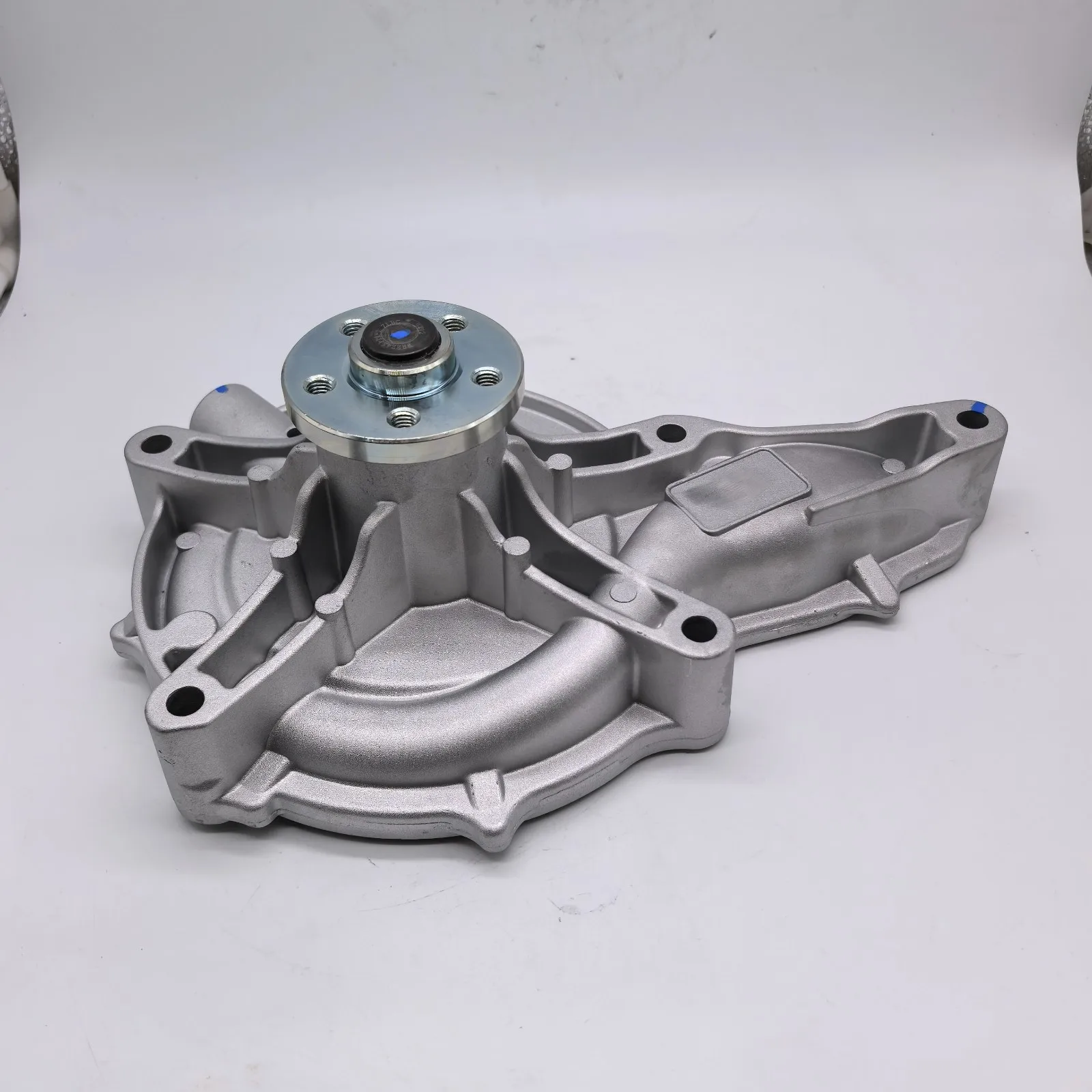 

EC380 EC480 D13F Детали грузовика Водяной насос 20744939 20505543 21468471 20538845 22197705