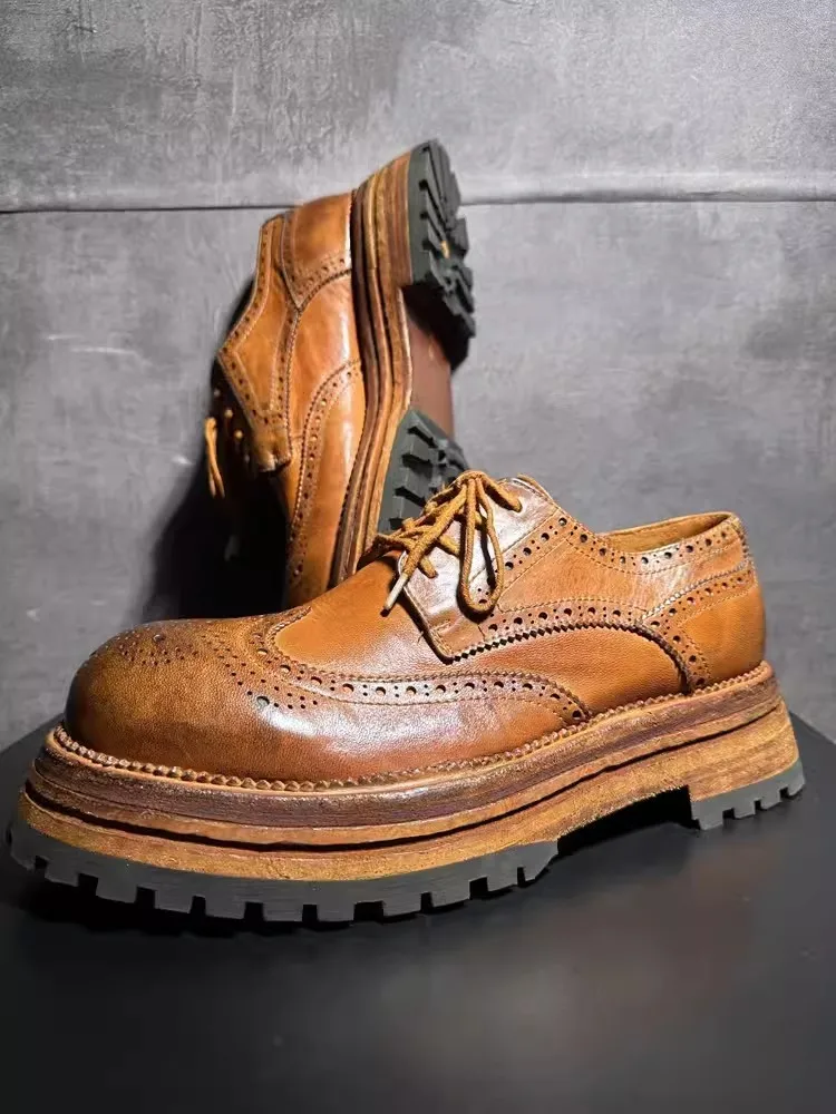 Handgemachte Design-Stil Vintage Pferde leder Echt leder Brogue Schuhe Männer dicken Boden Plattform Derby Schuhe angepasst 15 Tage