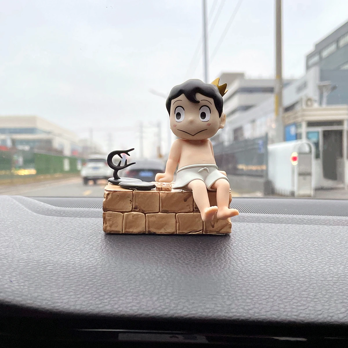 

Bojji Anime Figure Decoration Car Ornaments Auto Interior Accessories Decoration Birthday Gift Desktop Model Toy