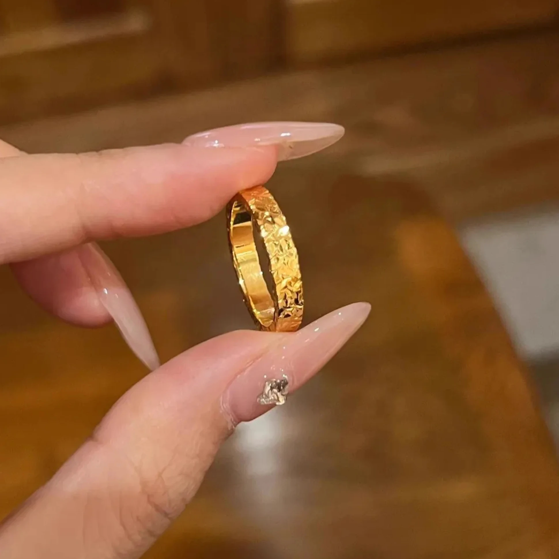 Stainless Steel 2mm Broken Ice Rings Women Size 5/6/7/8/9/10# Gold Color Bling Finger Ring Wedding Band Jewelry Girlfriend Gif