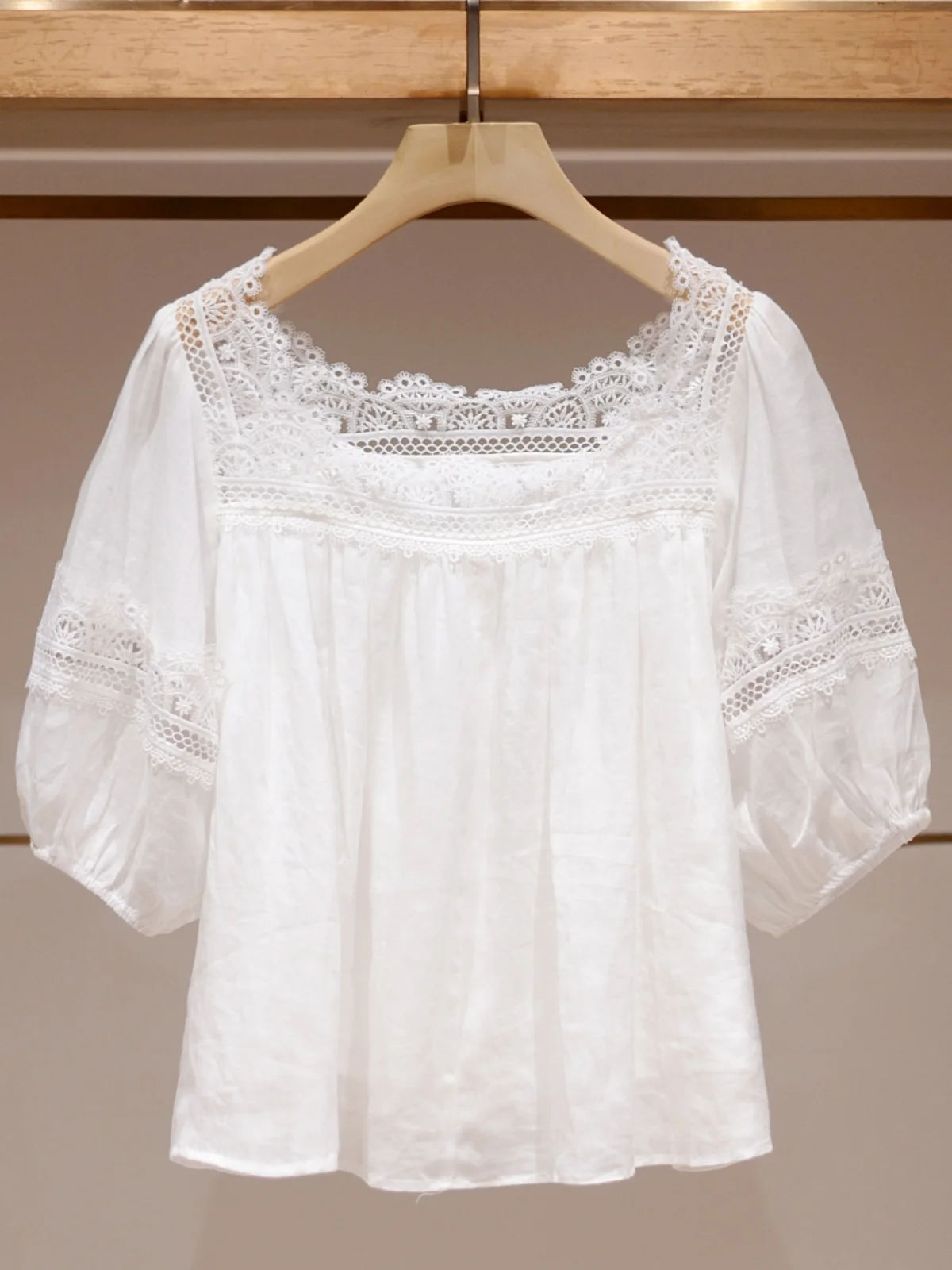 

Женский летний топ Ele Lace с квадратным вырезом, свободными рукавами-фонариками, ажурными вставками, белый, повседневный, дышащий, комфортный